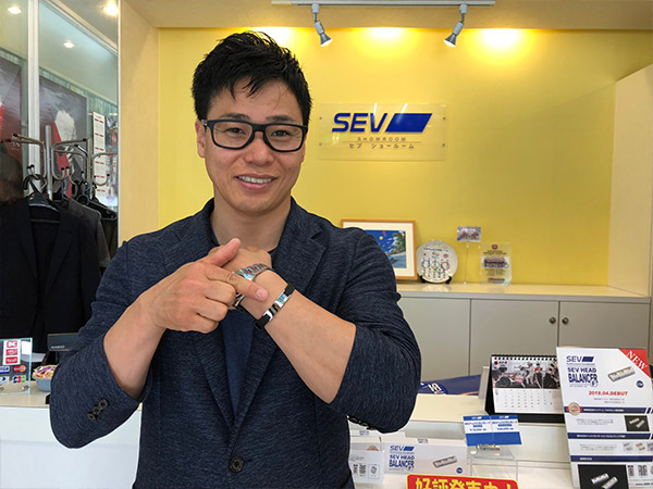 レーシングドライバー清水宏保選手をSEVがサポート!
